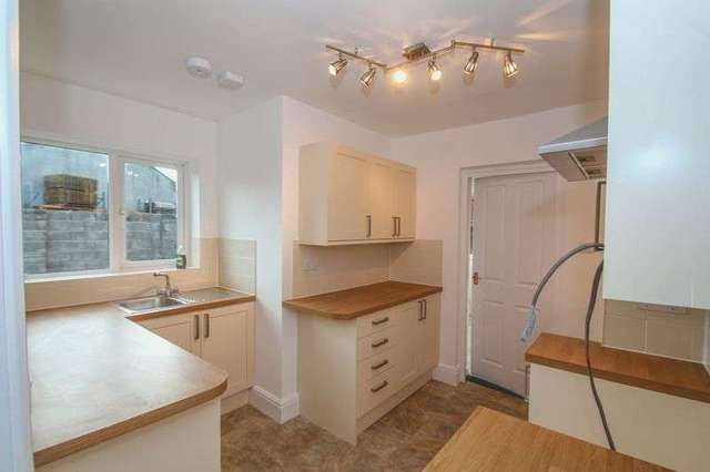  Image of 3 bedroom Detached house to rent in Down End Lords Meadow Industrial Estate Crediton EX17 at Commercial Road  Crediton, EX17 1ER