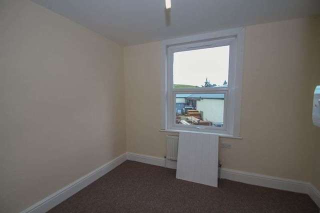  Image of 3 bedroom Detached house to rent in Down End Lords Meadow Industrial Estate Crediton EX17 at Commercial Road  Crediton, EX17 1ER