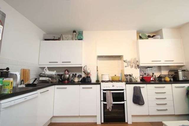  Image of 2 bedroom Flat to rent in Tufnell Park Road London N7 at Tufnell Park Road  London, N7 0DU