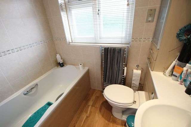  Image of 3 bedroom Semi-Detached house to rent in Tylers Mead Luton LU2 at Tylers Mead  Luton, LU2 7XY