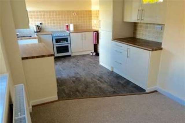 Image of 3 bedroom Semi-Detached house to rent in Melrose Avenue Vicars Cross Chester CH3 at Chester, CH3 5JB
