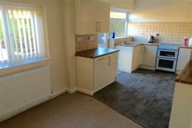  Image of 3 bedroom Semi-Detached house to rent in Melrose Avenue Vicars Cross Chester CH3 at Chester, CH3 5JB