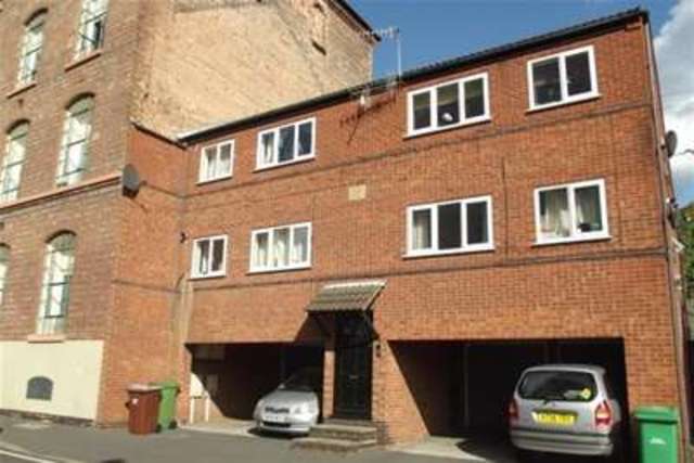  Image of 2 bedroom Flat to rent in Park Street Nottingham NG7 at Nottingham, NG7 1RR