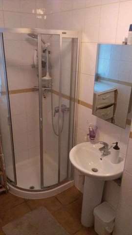  Image of 1 bedroom Flat to rent in Belle Vue Estate London NW4 at Hendon Hendon London, NW4 2BL
