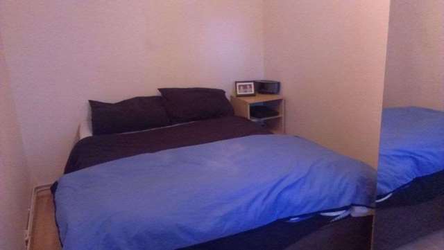  Image of 1 bedroom Flat to rent in Belle Vue Estate London NW4 at Hendon Hendon London, NW4 2BL