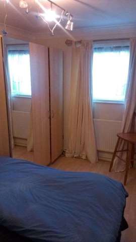  Image of 1 bedroom Flat to rent in Belle Vue Estate London NW4 at Hendon Hendon London, NW4 2BL