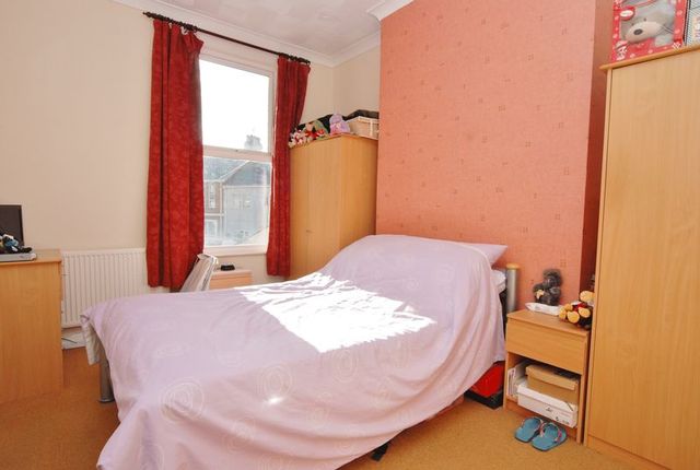  Image of 1 bedroom Flat for sale in Victoria Road St. Budeaux Plymouth PL5 at Victoria Road St Budeaux Plymouth, PL5 1RA