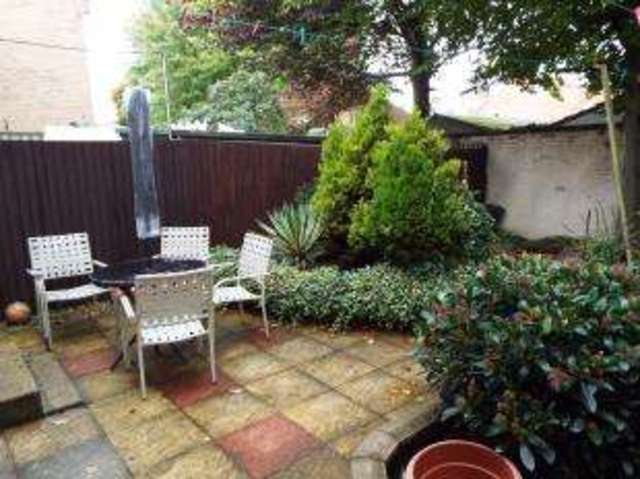 Image of 2 bedroom Flat for sale in Vintners Close Peterborough PE3 at Peterborough Cambridgeshire Longthorpe, PE3 6BT