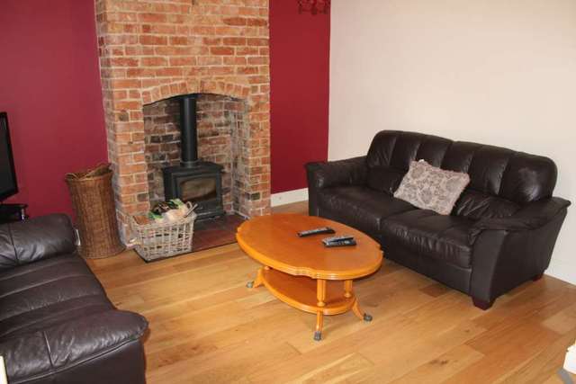  Image of 3 bedroom Semi-Detached house to rent in Leys Road Blackpool FY2 at Warbreck Hill Road  Blackpool, FY2 0SH