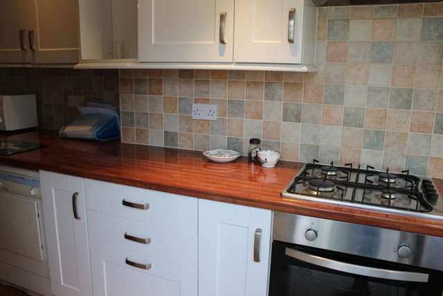  Image of 3 bedroom Semi-Detached house to rent in Leys Road Blackpool FY2 at Warbreck Hill Road  Blackpool, FY2 0SH