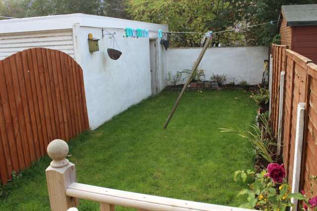  Image of 3 bedroom Semi-Detached house to rent in Leys Road Blackpool FY2 at Warbreck Hill Road  Blackpool, FY2 0SH