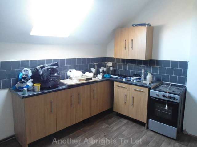  Image of 1 bedroom Flat to rent in Warwick Road Acocks Green Birmingham B27 at Warwick Road Acock`s Green Birmingham, B27 6BS