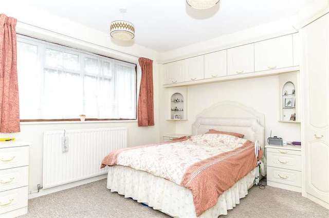  Image of 5 bedroom Detached house for sale in Watery Lane Clifton Hampden Abingdon OX14 at Clifton Hampden Abingdon Clifton Hampden, OX14 3EJ