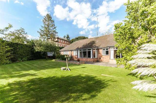  Image of 5 bedroom Detached house for sale in Watery Lane Clifton Hampden Abingdon OX14 at Clifton Hampden Abingdon Clifton Hampden, OX14 3EJ