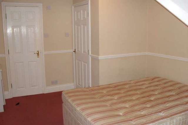  Image of 2 bedroom Flat for sale in Durley Chine Road Westbourne Bournemouth BH2 at 16 Durley Chine Road  Bournemouth, BH2 5JG