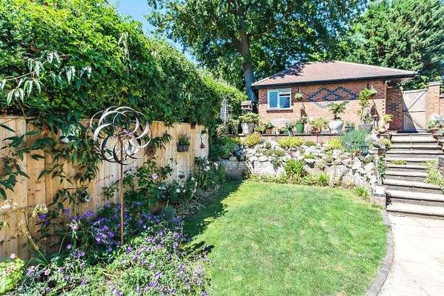  Image of 4 bedroom Detached house for sale in Henley Road Marlow SL7 at Henley Road  Marlow, SL7 2DF