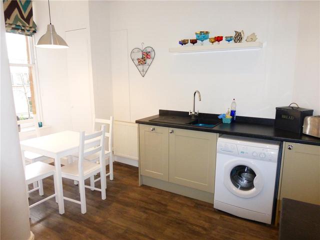  Image of 2 bedroom Flat to rent in West Newington Place Edinburgh EH9 at Newington Edinburgh Edinburgh, EH9 1QT