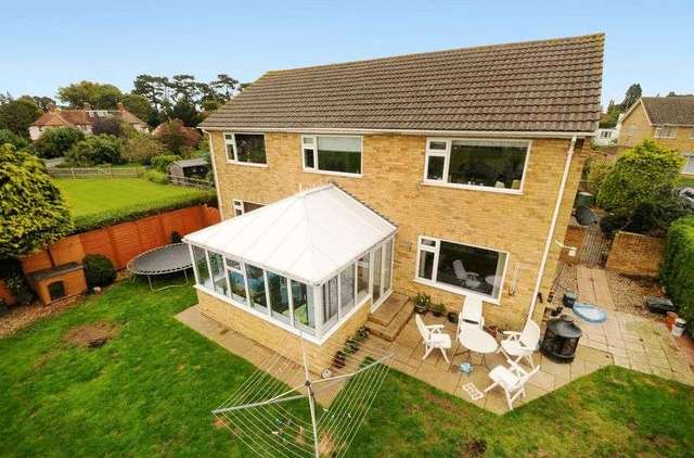  Image of 4 bedroom Detached house for sale in Westfields Abingdon OX14 at Westfields  Abingdon, OX14 1BA