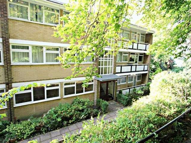  Image of 2 bedroom Flat for sale in Westhall Road Warlingham CR6 at Westhall Road  Warlingham, CR6 9BH