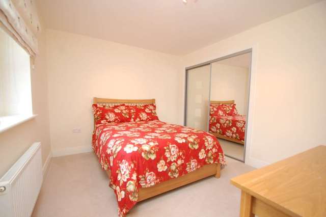  Image of 4 bedroom Detached house to rent in Wheatfield Chinnor OX39 at Wheatfield  Chinnor, OX39 4DQ