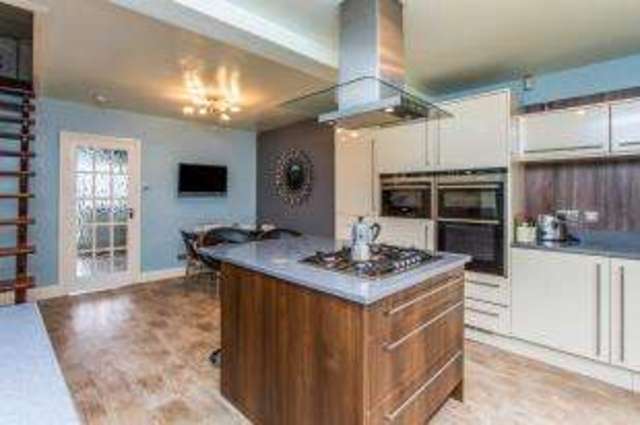  Image of 3 bedroom Bungalow for sale in Wigston Road Blaby Leicester LE8 at Blaby Leicester Whetstone, LE8 4FU