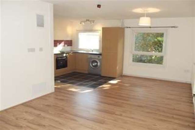  Image of 1 bedroom Flat to rent in Wilmington Gardens Nottingham NG5 at Nottingham, NG5 6EU