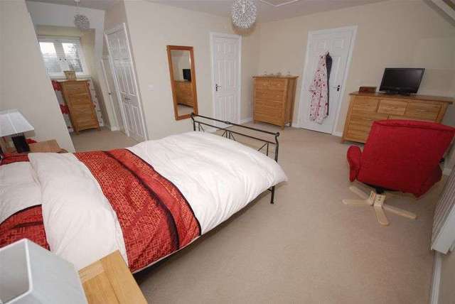  Image of 4 bedroom Detached house for sale in Witchcombe Close Great Cheverell Devizes SN10 at Witchcombe Close Great Cheverell Devizes, SN10 5TQ