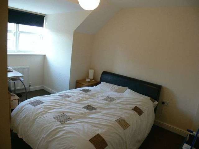  Image of 3 bedroom Terraced house to rent in Wobourn Court Ossett WF5 at Woburn Court Ventnor Way Ossett, WF5 8NY