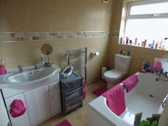 Image of 4 bedroom Detached house for sale in Woodleigh Close Lydiate Liverpool L31 at Woodleigh Close  Lydiate, L31 4LB