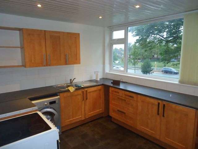  Image of 2 bedroom Flat for sale in Woolton Road Allerton Liverpool L19 at Woolton Road Allerton Liverpool, L19 5NH