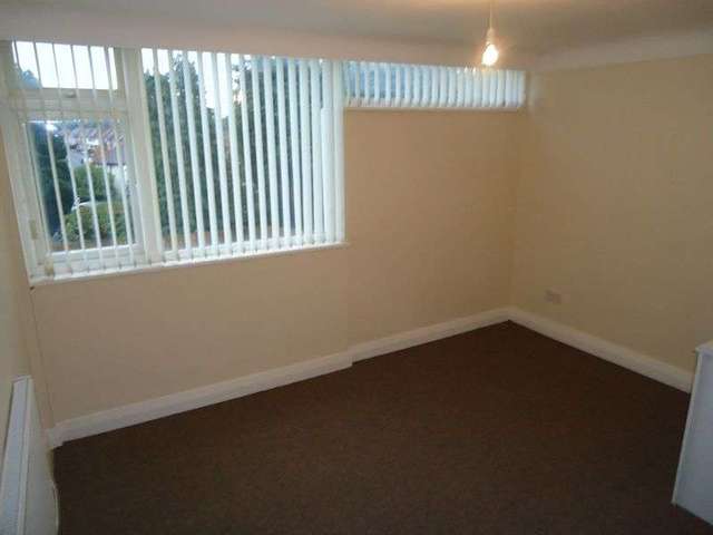  Image of 2 bedroom Flat for sale in Woolton Road Allerton Liverpool L19 at Woolton Road Allerton Liverpool, L19 5NH