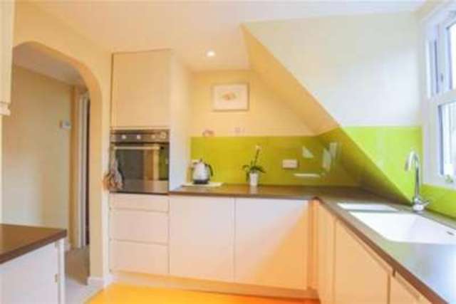  Image of 2 bedroom Flat to rent in Yarmouth Road Thorpe St. Andrew Norwich NR7 at Norwich, NR7 0EW