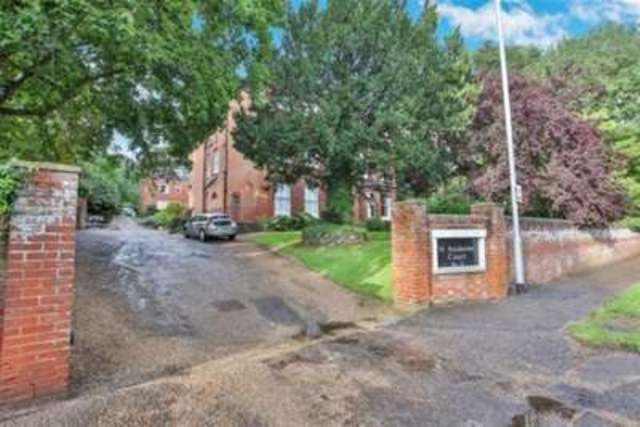  Image of 2 bedroom Flat to rent in Yarmouth Road Thorpe St. Andrew Norwich NR7 at Norwich, NR7 0EW
