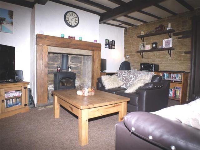  Image of 4 bedroom Semi-Detached house for sale in Valley Road Pudsey LS28 at Pudsey  Pudsey, LS28 9EU