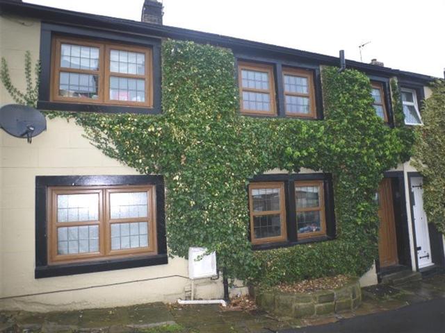  Image of 4 bedroom Semi-Detached house for sale in Valley Road Pudsey LS28 at Pudsey  Pudsey, LS28 9EU