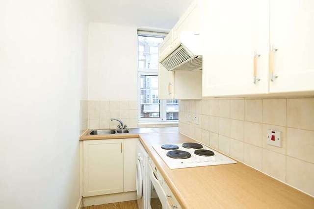  Image of Flat to rent in College Crescent London NW3 at College Crescent Swiss Cottage Belsize Park, NW3 5DR
