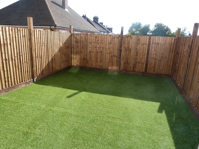  Image of 2 bedroom Flat to rent in Martin Way Morden SM4 at Martin Way  Morden, SM4 4AJ