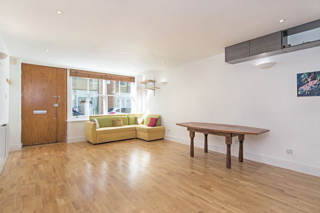  Image of 2 bedroom Flat to rent in Canfield Place London NW6 at Finchley Road  Swiss Cottage, NW6 3BT