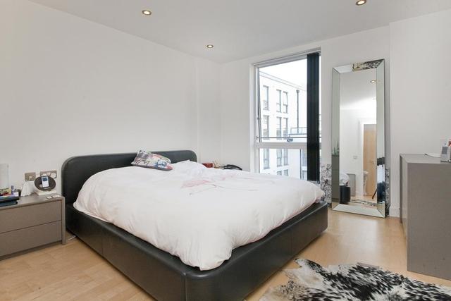  Image of 1 bedroom Flat to rent in Hertford Road London N1 at De Beauvoir London Canonbury, N1 5QR