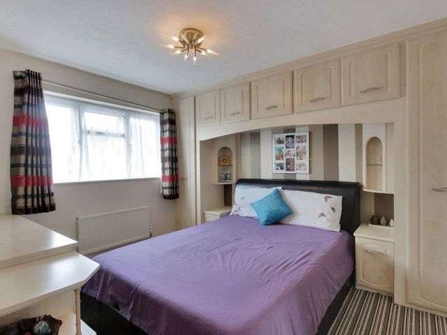  Image of 3 bedroom Detached house for sale in Wantage Close Maidenbower Crawley RH10 at Wantage Close Maidenbower Crawley, RH10 7NU