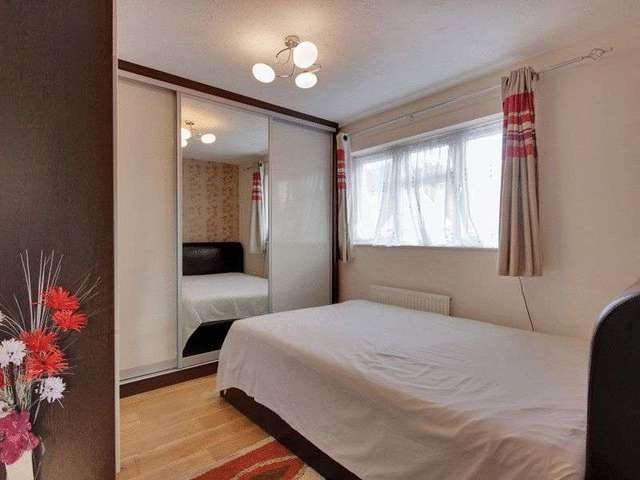  Image of 3 bedroom Detached house for sale in Wantage Close Maidenbower Crawley RH10 at Wantage Close Maidenbower Crawley, RH10 7NU