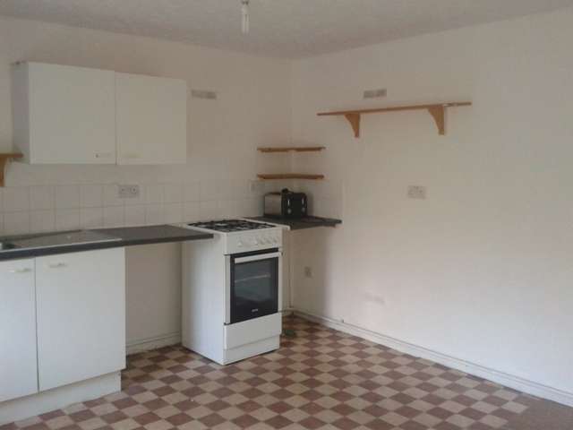  Image of 1 bedroom Terraced house to rent in Edwardsville Treharris CF46 at White Hart Cottages Quakers Yard Treharris, CF46 5DT