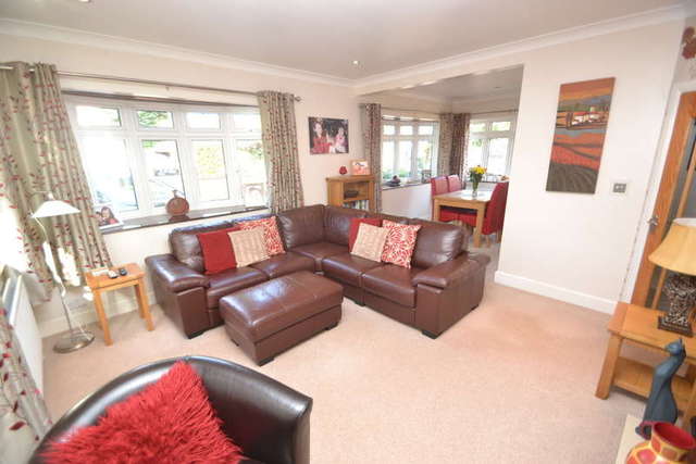  Image of 2 bedroom Chalet for sale in Thorley Park Road Bishop