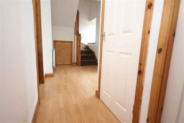  Image of 2 bedroom Cottage to rent in Clifton Road Mid Calder Livingston EH53 at East Calder West Lothian West Lothian, EH53 0HT