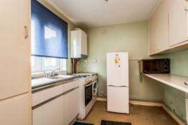  Image of 1 bedroom Flat for sale in Stag Lane Edgware HA8 at Stag Lane Edgware Burnt Oak, HA8 5JX