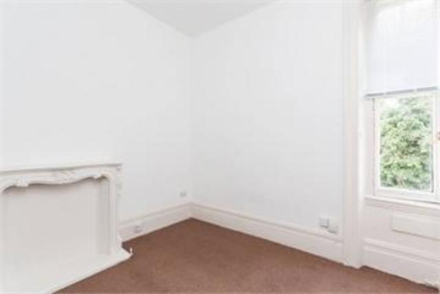  Image of 1 bedroom Flat to rent in Buckland Crescent London NW3 at Swiss Cottage  Belsize Park, NW3 5DX