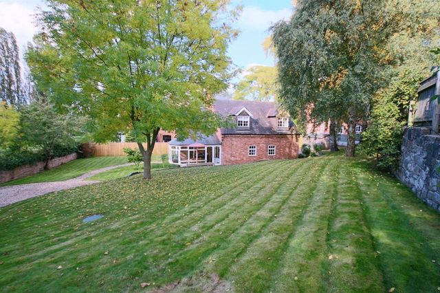  Image of 4 bedroom Detached house for sale in Great Bridgeford Great Bridgeford Stafford ST18 at Whitgreave Lane Great Bridgeford Stafford, ST18 9SH