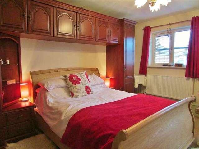  Image of 4 bedroom Detached house to rent in Churchward Close Grove Wantage OX12 at Grove  Wantage, OX12 0QZ