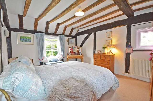  Image of 3 bedroom Cottage for sale in Ascot Road Nuptown Warfield Bracknell RG42 at Ascot Road  Nuptown, RG42 6HR