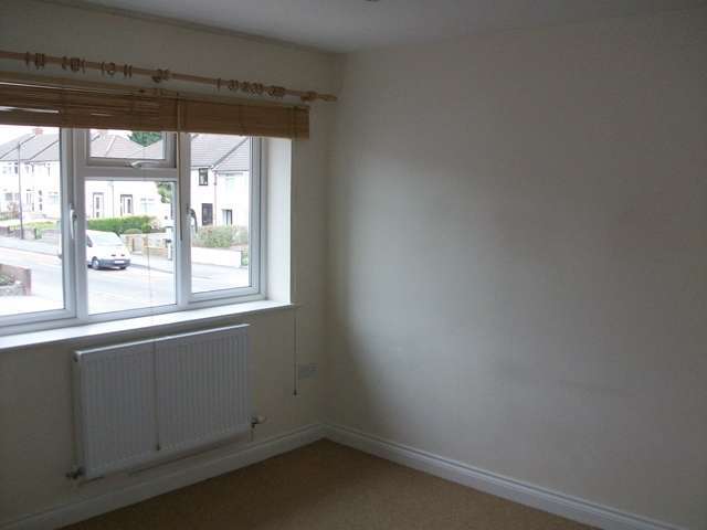  Image of 2 bedroom Flat to rent in Derham Road Bishopsworth Bristol BS13 at Derham Road  Bishopsworth, BS13 7SA